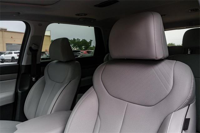 new 2025 Hyundai Palisade car, priced at $44,538
