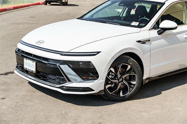 new 2025 Hyundai Sonata car, priced at $29,033