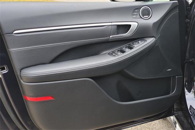 new 2025 Hyundai Sonata Hybrid car, priced at $37,809