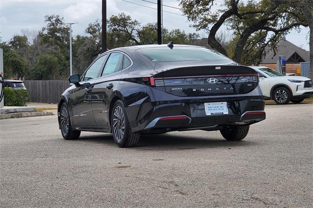 new 2025 Hyundai Sonata Hybrid car, priced at $37,809