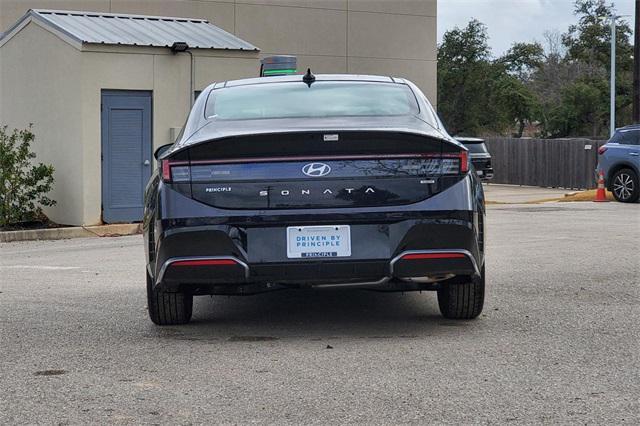 new 2025 Hyundai Sonata Hybrid car, priced at $37,809