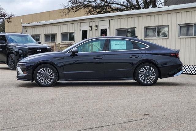 new 2025 Hyundai Sonata Hybrid car, priced at $37,809