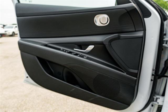 used 2025 Hyundai Elantra car, priced at $20,318
