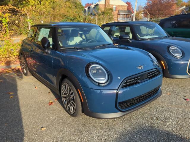 new 2025 MINI Hardtop car, priced at $32,430