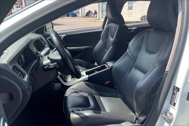 used 2015 Volvo V60 Cross Country car, priced at $9,900