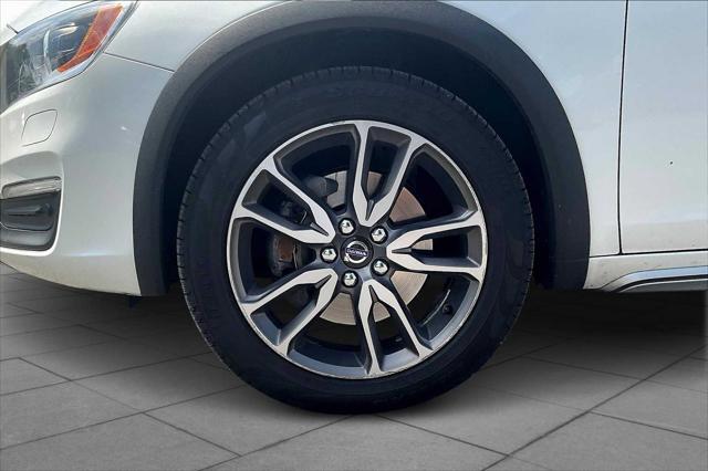 used 2015 Volvo V60 Cross Country car, priced at $9,900