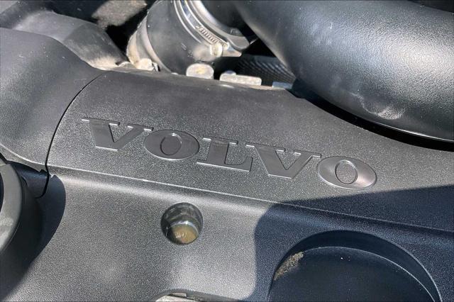 used 2015 Volvo V60 Cross Country car, priced at $9,900