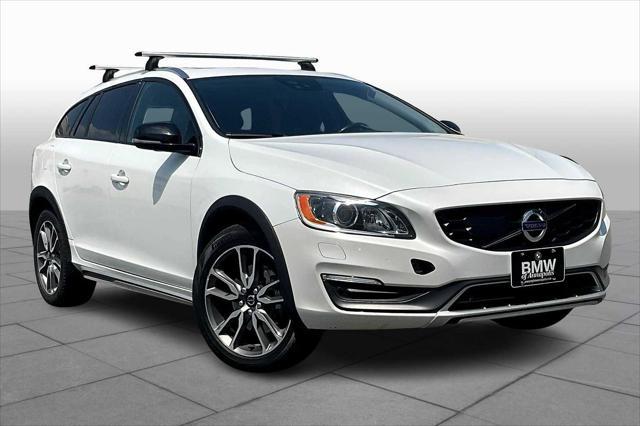 used 2015 Volvo V60 Cross Country car, priced at $9,900