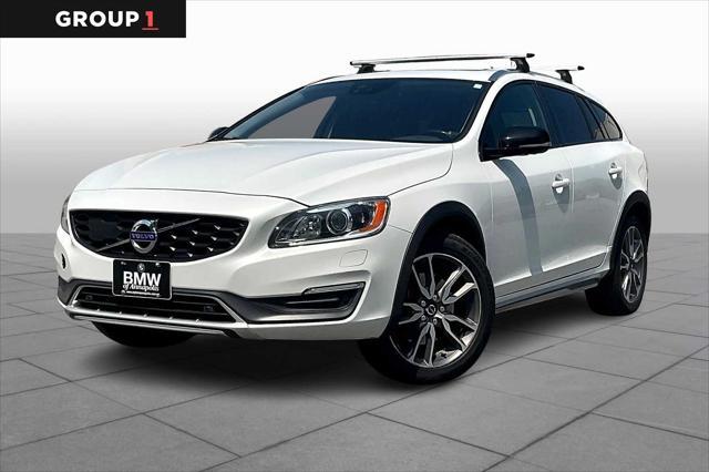 used 2015 Volvo V60 Cross Country car, priced at $9,900