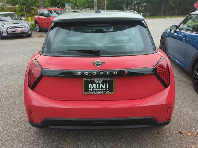 new 2025 MINI Hardtop car, priced at $37,545