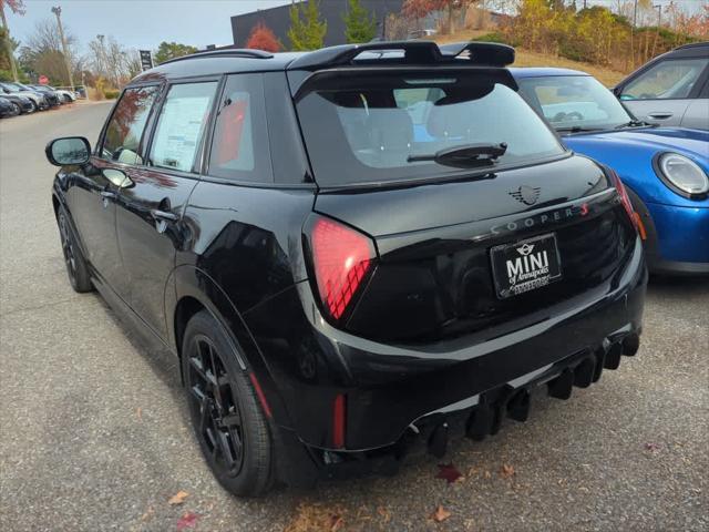 new 2025 MINI Hardtop car, priced at $40,830