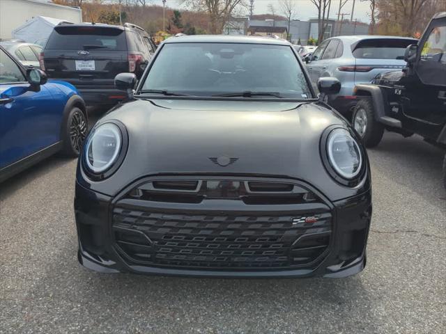 new 2025 MINI Hardtop car, priced at $40,830