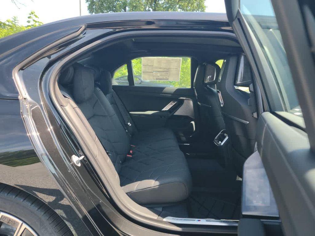 new 2025 BMW i7 car, priced at $117,400