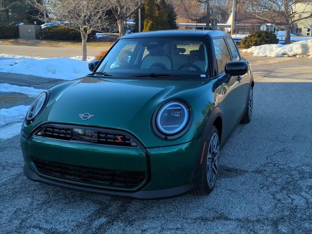 new 2025 MINI Hardtop car, priced at $38,050