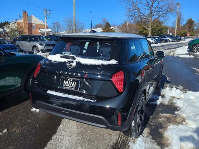 new 2025 MINI Hardtop car, priced at $36,935