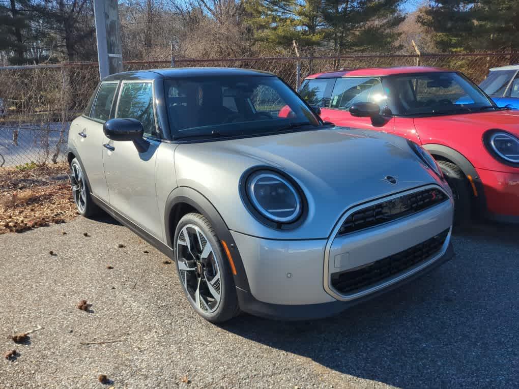 new 2025 MINI Hardtop car, priced at $38,700
