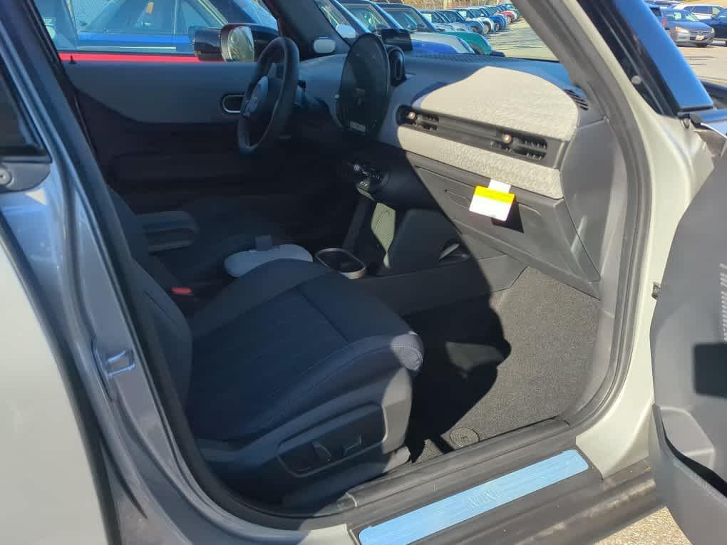 new 2025 MINI Hardtop car, priced at $38,700