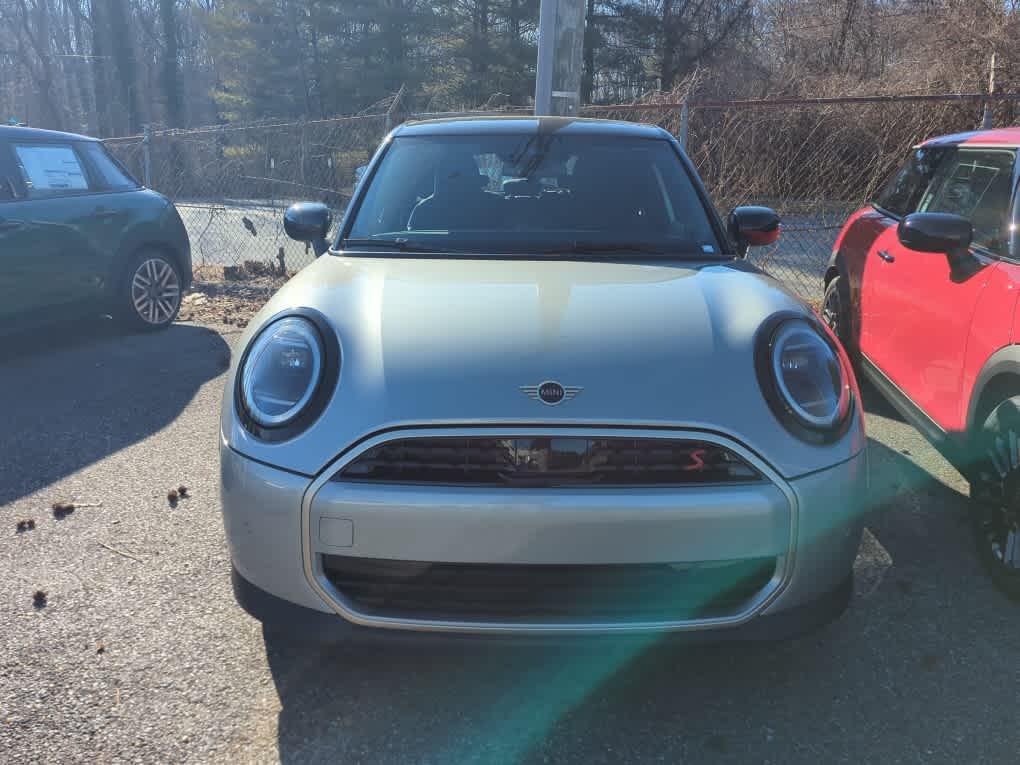 new 2025 MINI Hardtop car, priced at $38,700