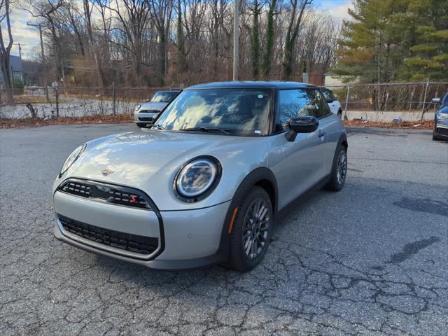 new 2025 MINI Hardtop car, priced at $35,935