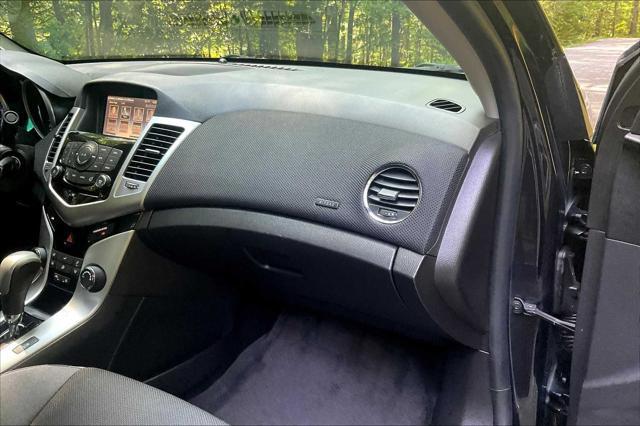 used 2015 Chevrolet Cruze car, priced at $9,990