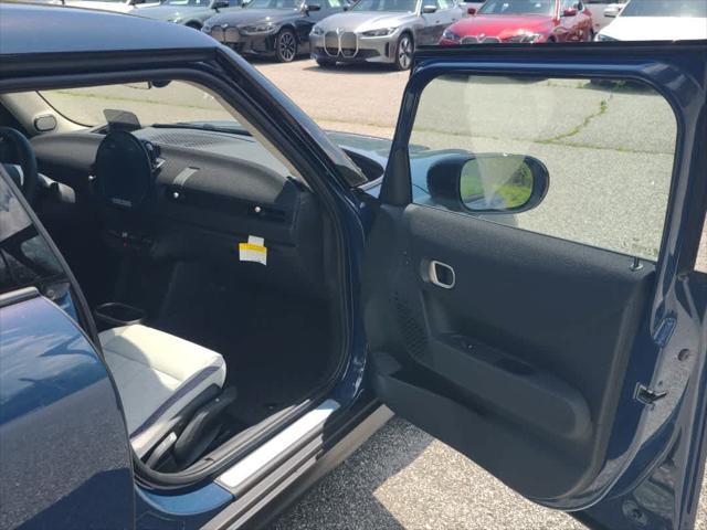 new 2025 MINI Hardtop car, priced at $38,775