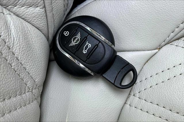used 2021 MINI Hardtop car, priced at $18,990