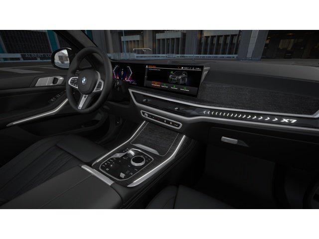 new 2026 BMW X7 car, priced at $100,275