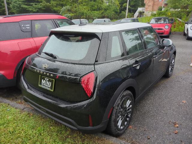 new 2025 MINI Hardtop car, priced at $38,295