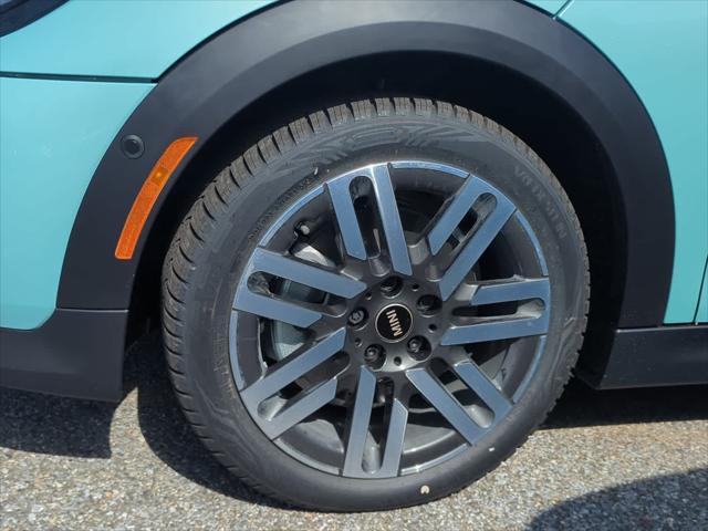 new 2025 MINI Hardtop car, priced at $36,410