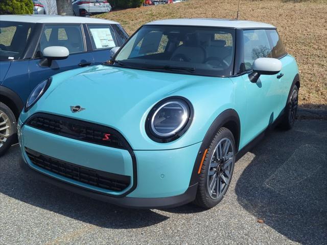 new 2025 MINI Hardtop car, priced at $36,410