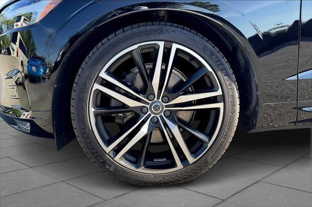 used 2019 Volvo XC60 car, priced at $26,425