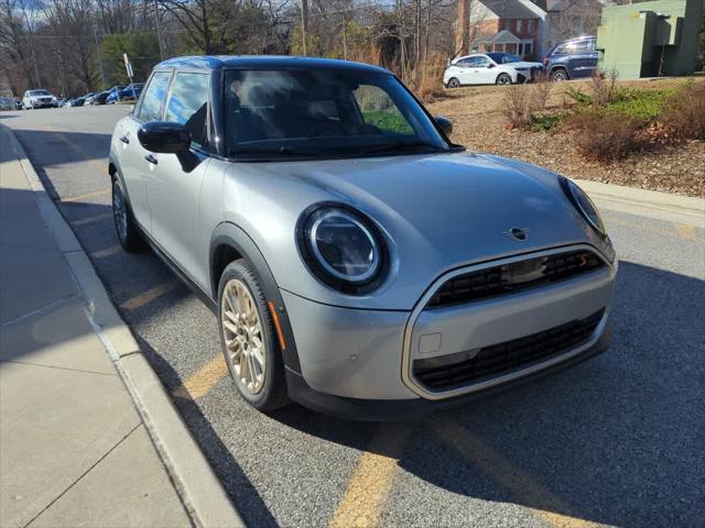 new 2025 MINI Hardtop car, priced at $38,530