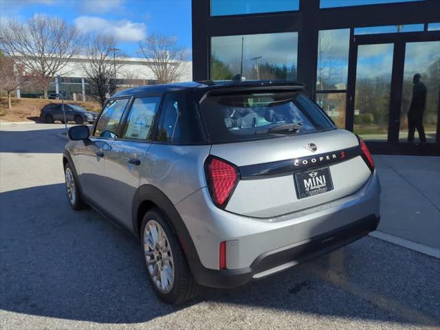 new 2025 MINI Hardtop car, priced at $38,530