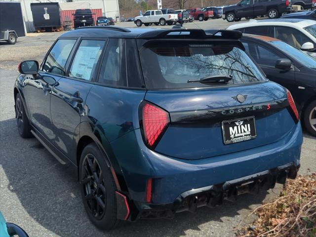 new 2025 MINI Hardtop car, priced at $42,980