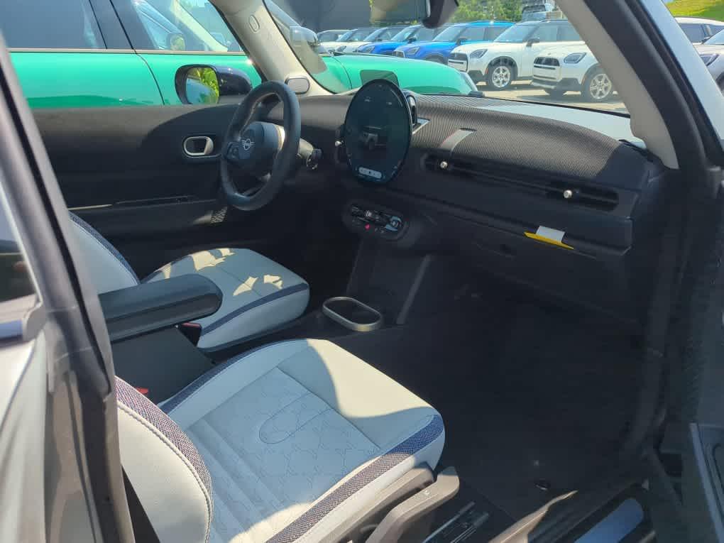 new 2025 MINI Hardtop car, priced at $37,530