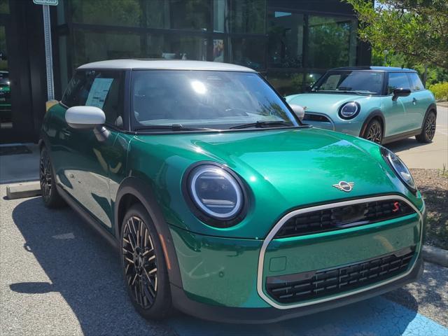 new 2025 MINI Hardtop car, priced at $36,895