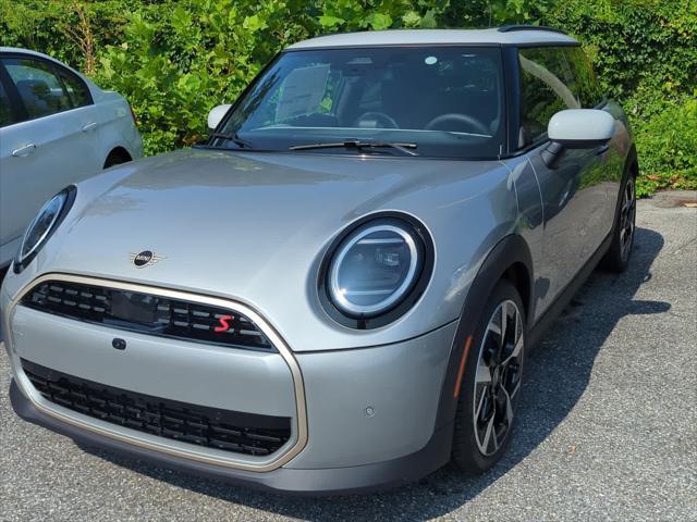 new 2025 MINI Hardtop car, priced at $38,855