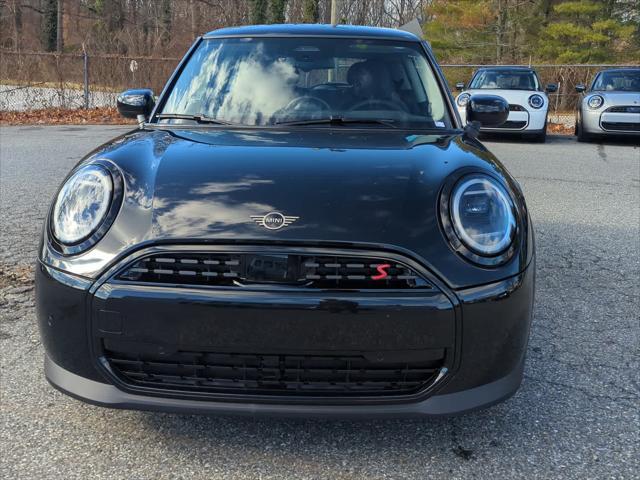 new 2025 MINI Hardtop car, priced at $35,935