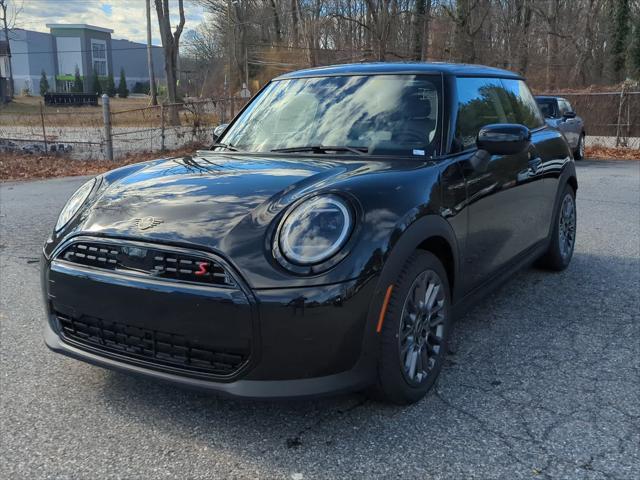 new 2025 MINI Hardtop car, priced at $35,935