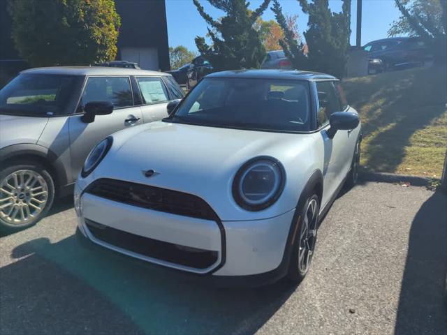 new 2025 MINI Hardtop car, priced at $32,995