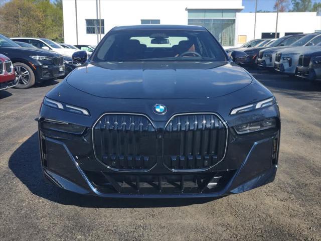 new 2025 BMW 760 car, priced at $135,475