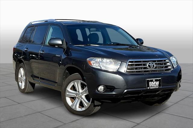 used 2010 Toyota Highlander car, priced at $12,900