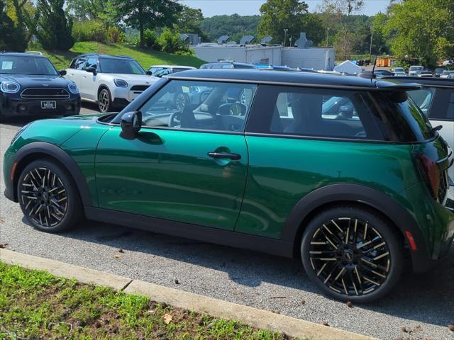 new 2025 MINI Hardtop car, priced at $38,605