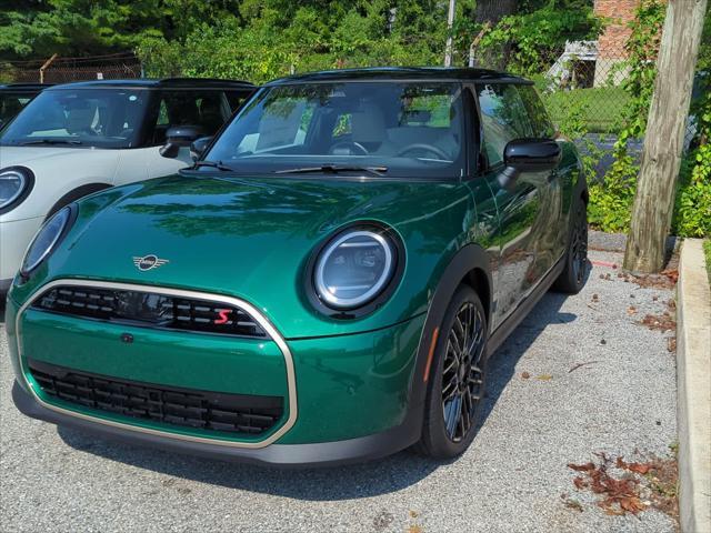 new 2025 MINI Hardtop car, priced at $38,605