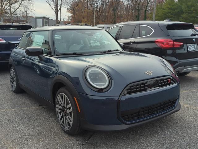 new 2025 MINI Hardtop car, priced at $36,235