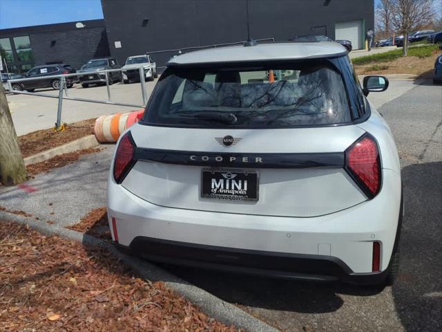new 2025 MINI Hardtop car, priced at $35,525