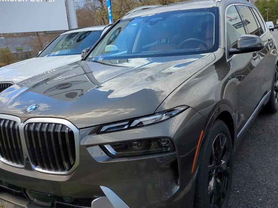 new 2024 BMW X7 car, priced at $90,020