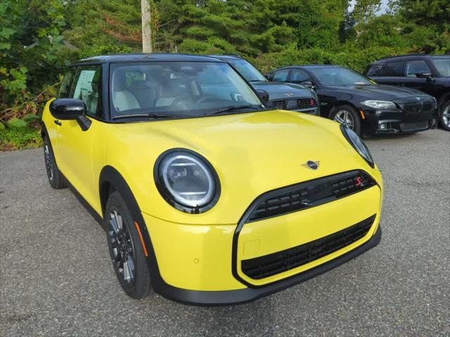 new 2025 MINI Hardtop car, priced at $36,075