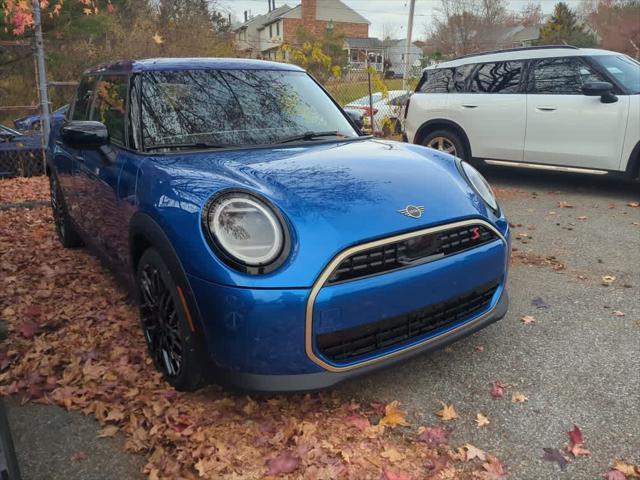 new 2025 MINI Hardtop car, priced at $39,330