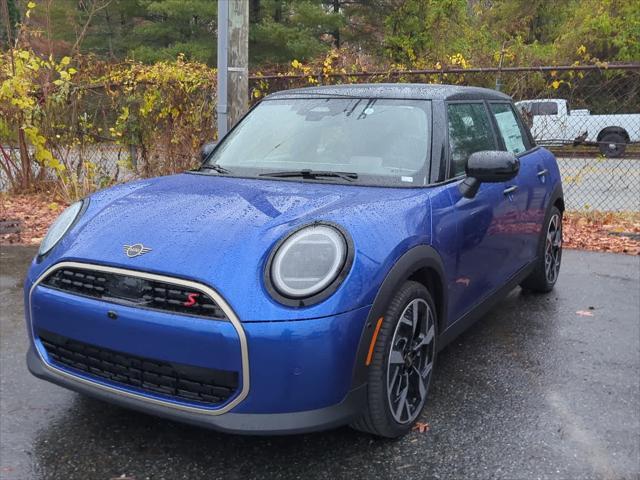 new 2025 MINI Hardtop car, priced at $39,380